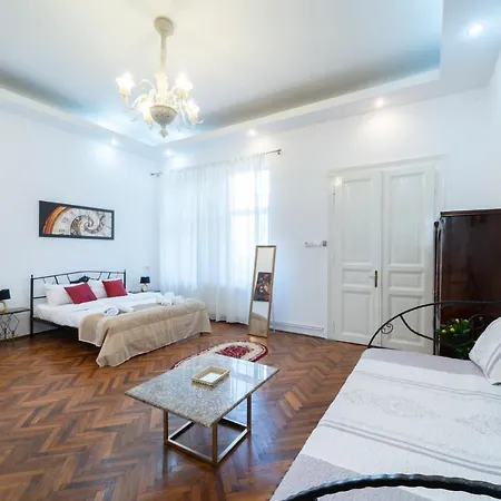 5* Noble House In Historic Center Villa Cluj-Napoca Exterior photo