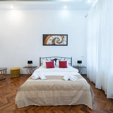 5* Noble House In Historic Center Villa Cluj-Napoca Exterior photo