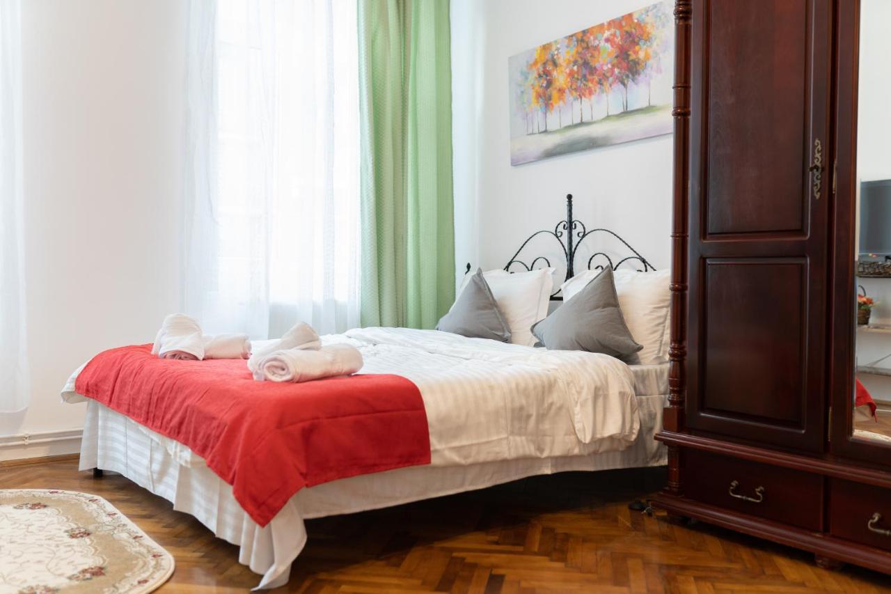 5* Noble House In Historic Center